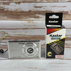 SONY Cyber Shot DSC-W530 Silver Digital Camera 14.1MP 4x Zoom